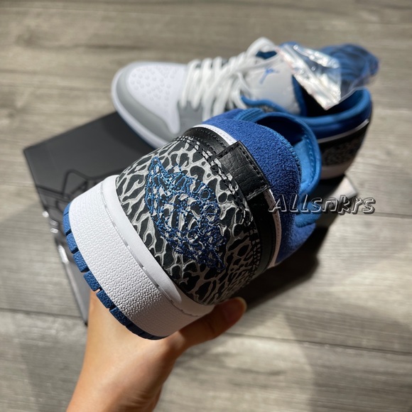 Air Jordan 1 Low 💙🤍🖤Men’s - Picture 6 of 11